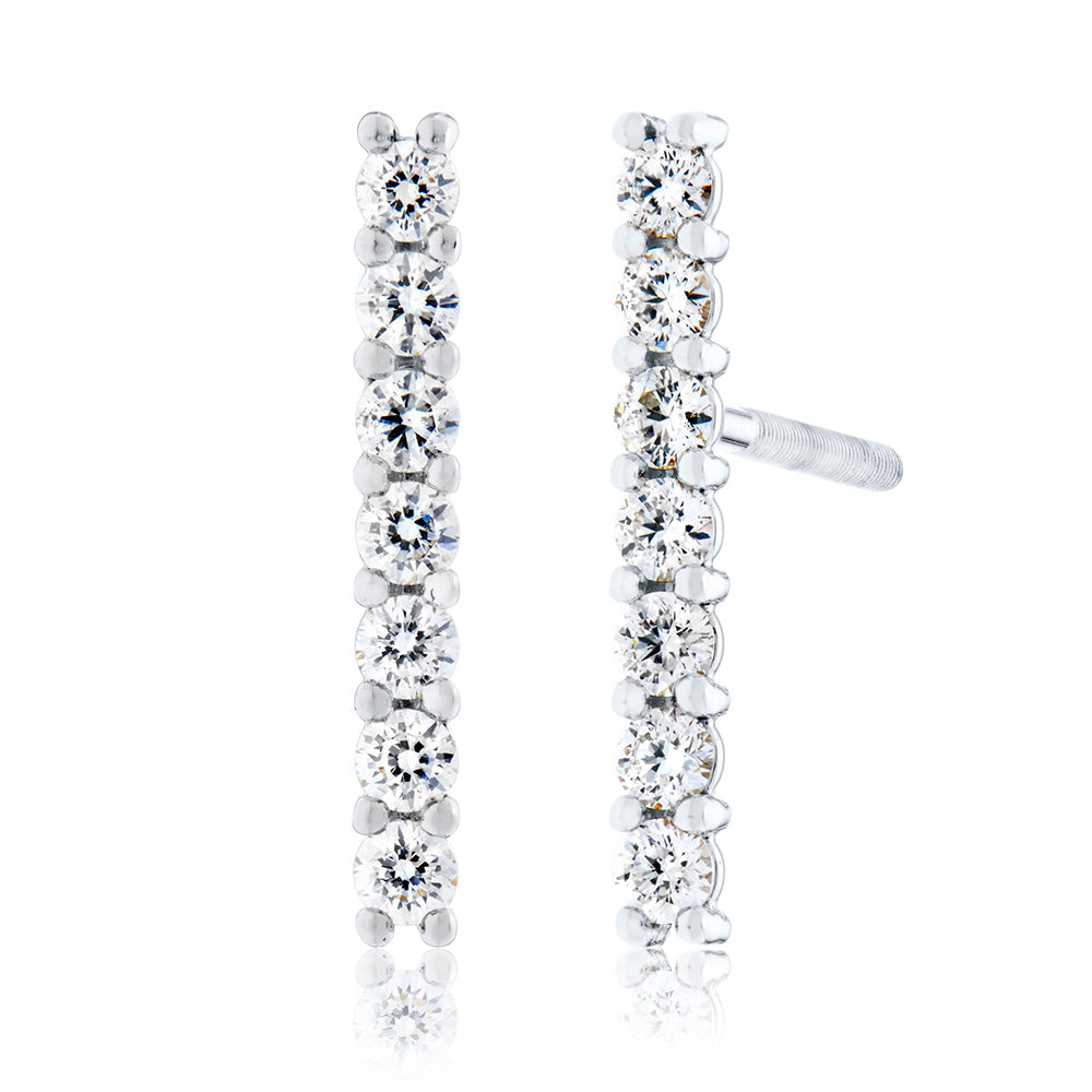 Classique Diamond Bar Stud Earrings in 18K Gold